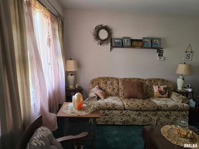 $100,000 | 1124 South Illinois Street, Lewistown, IL 61542