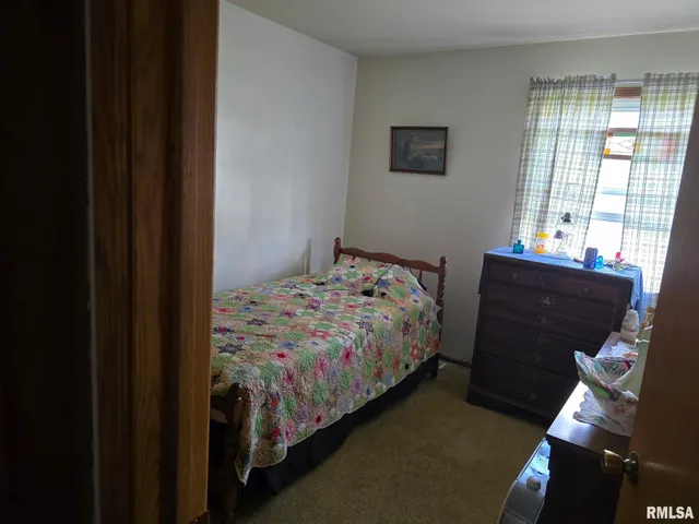 $100,000 | 1124 South Illinois Street, Lewistown, IL 61542