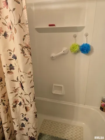 $100,000 | 1124 South Illinois Street, Lewistown, IL 61542