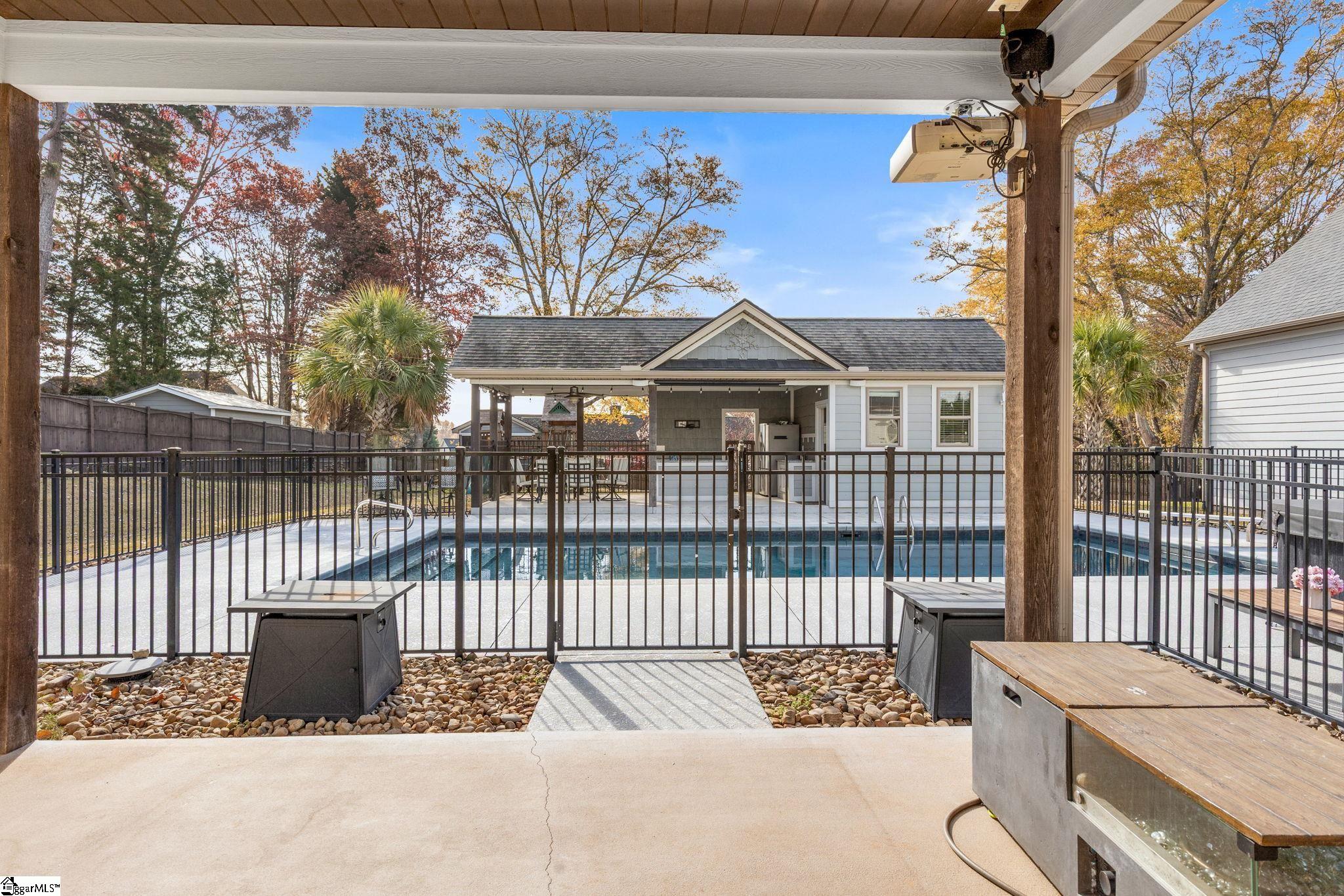 810 Ansel School Road Greer, SC 29651 - Photo 15 of 50