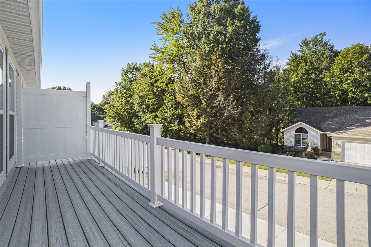 17539 Beechwood Lane Spring Lake, MI 49456 - Photo 4 of 25