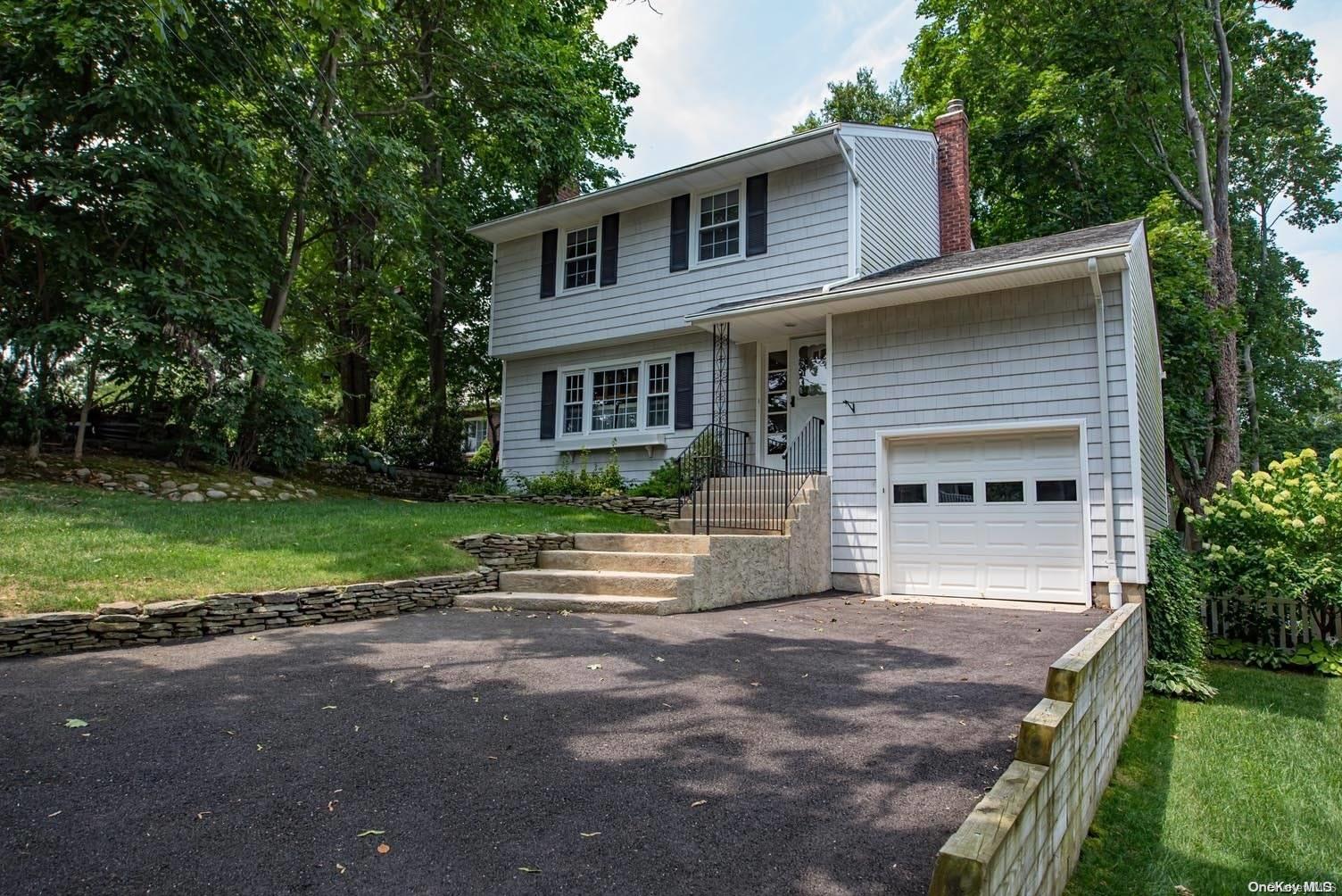 29 Kingsley Road Huntington, NY 11743 - Photo 1 of 1 Front of house