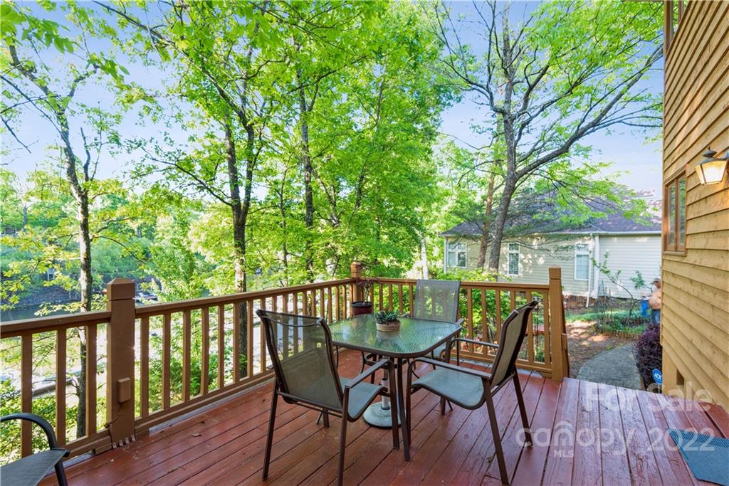 26050 Neptunes Landing Tega Cay, SC 29708 - Photo 19 of 39 a view of a two chairs on the roof deck