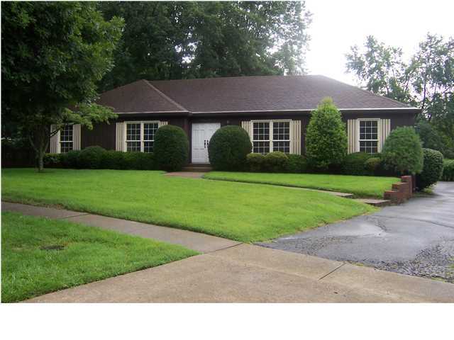 10104 Afton Road Louisville, KY 40223 - Photo 1 of 8 Primary Photo