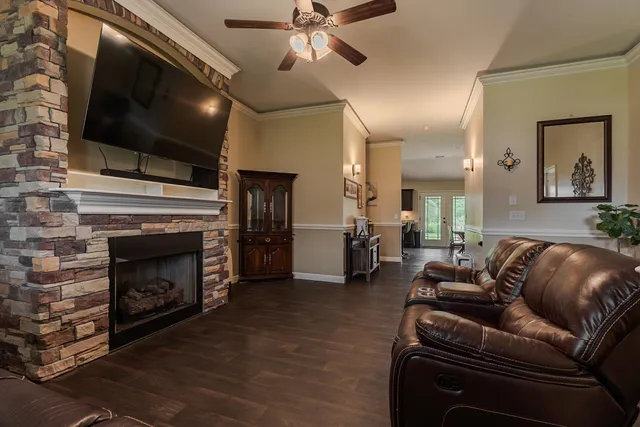 $319,000 | 1670 Hannon Road, Inman, SC 29349