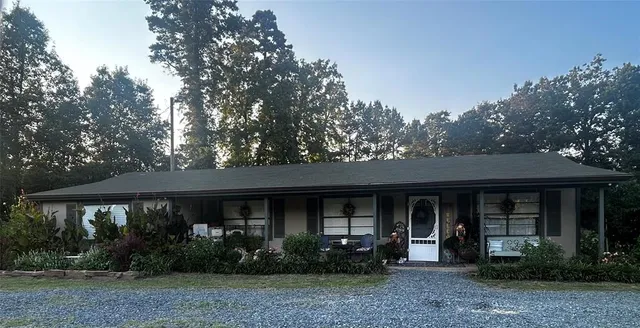 $79,900 | 911 Highway 59, Linden, TX 75563