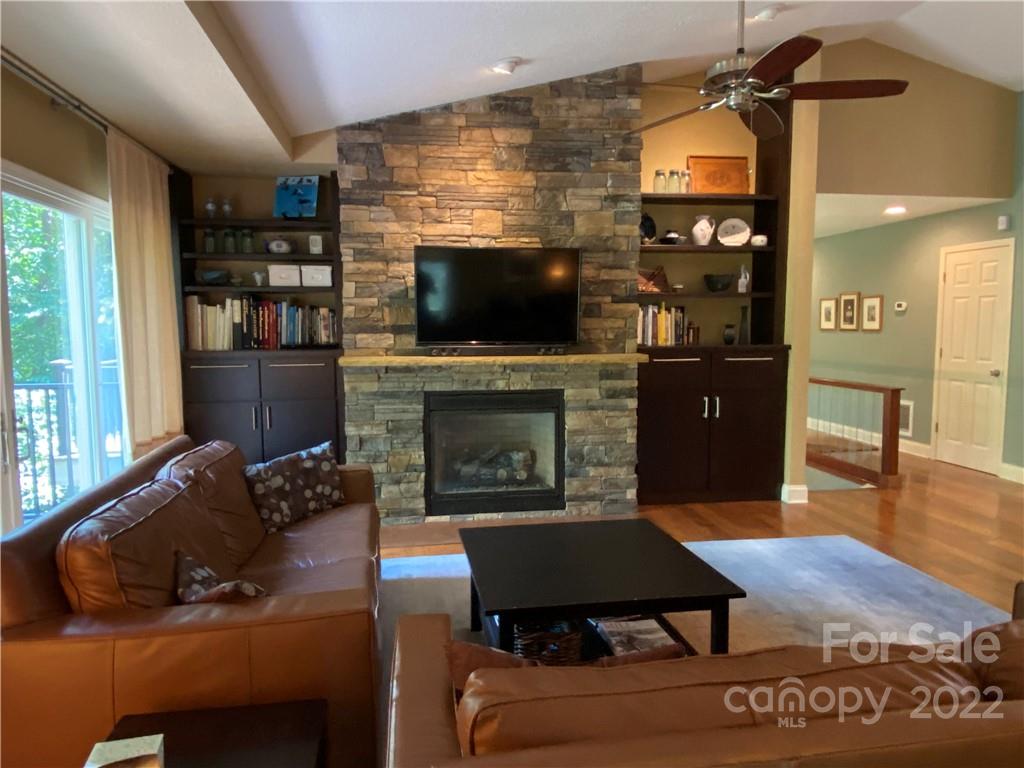 53 Fox Ridge Drive Fletcher, NC 28732 - Photo 11 of 43 Gallery Image 11