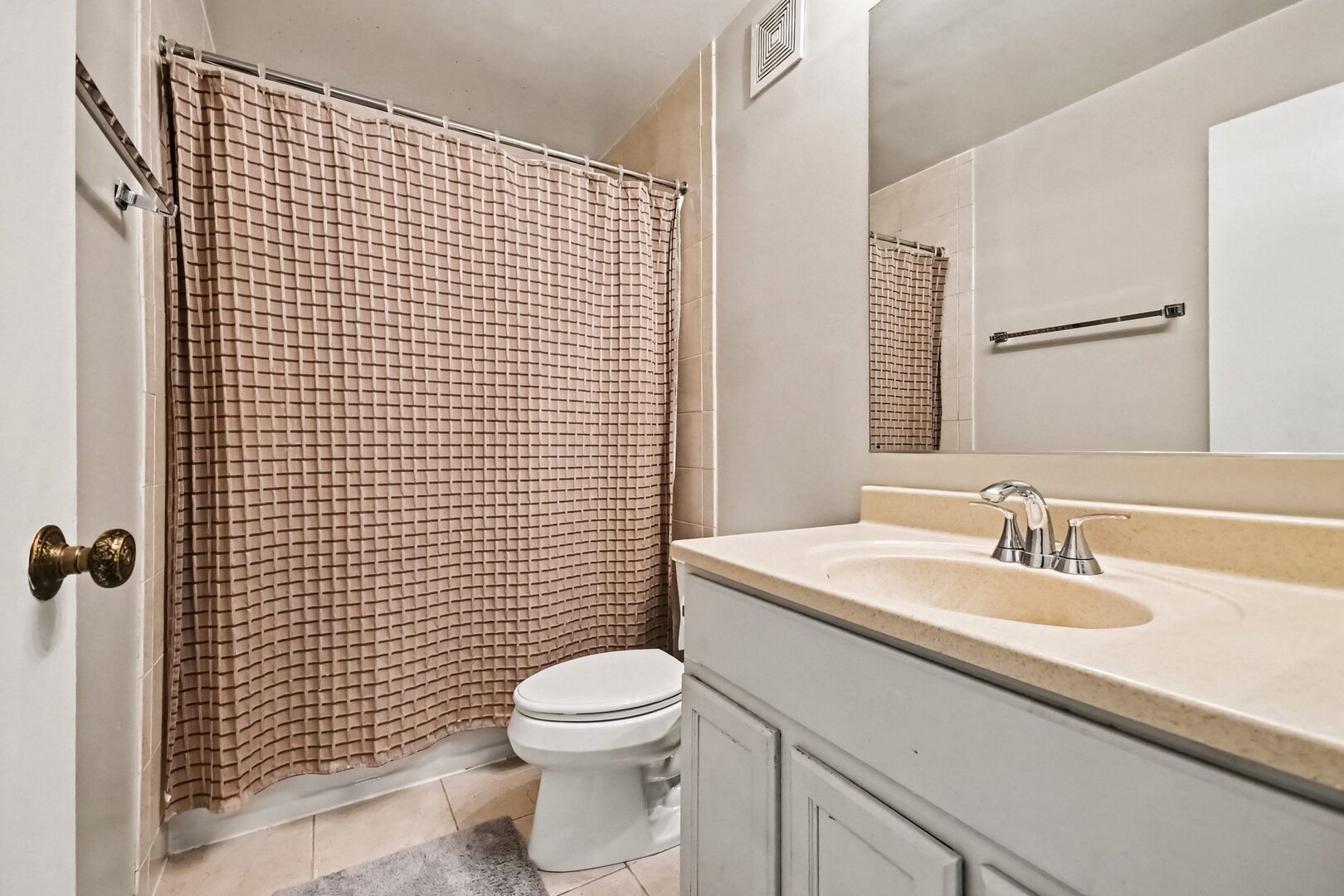 1815 Oakton Street, Unit 1A Park Ridge, IL 60068 - Photo 8 of 21 Gallery Image 8