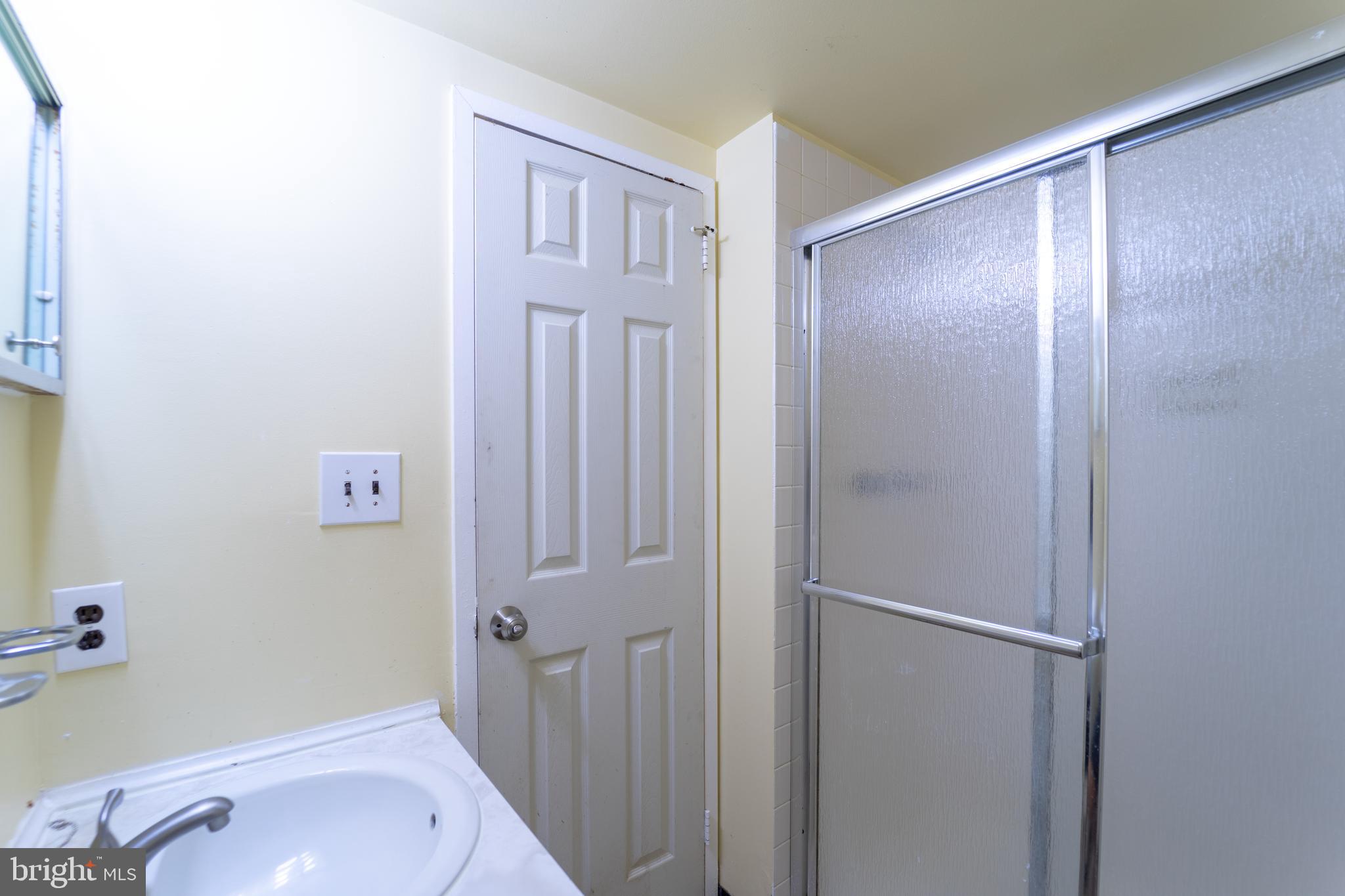 11649 Stoneview Square, Unit 11C Reston, VA 20191 - Photo 25 of 35 Gallery Image 25