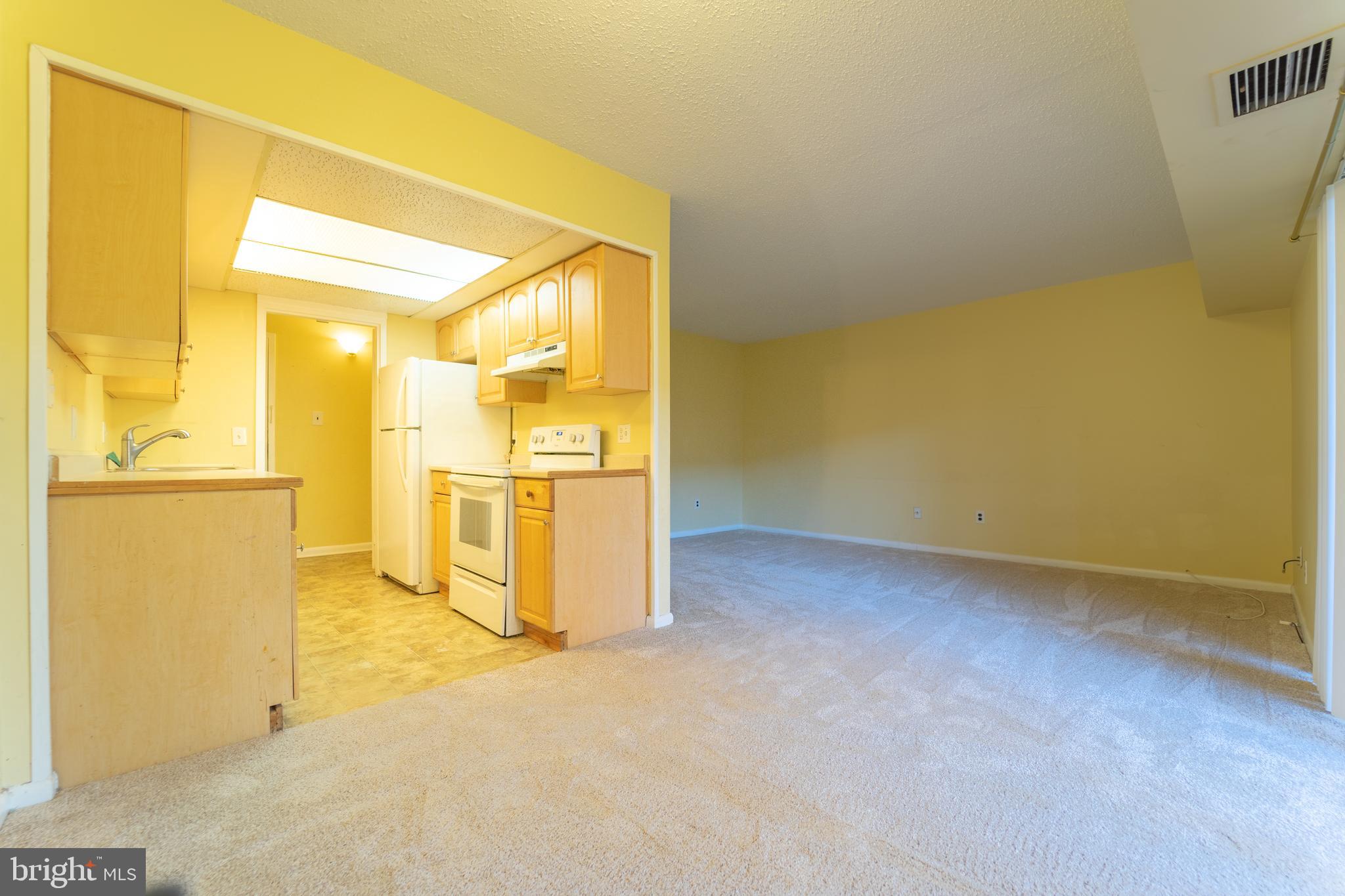 11649 Stoneview Square, Unit 11C Reston, VA 20191 - Photo 10 of 35 Gallery Image 10