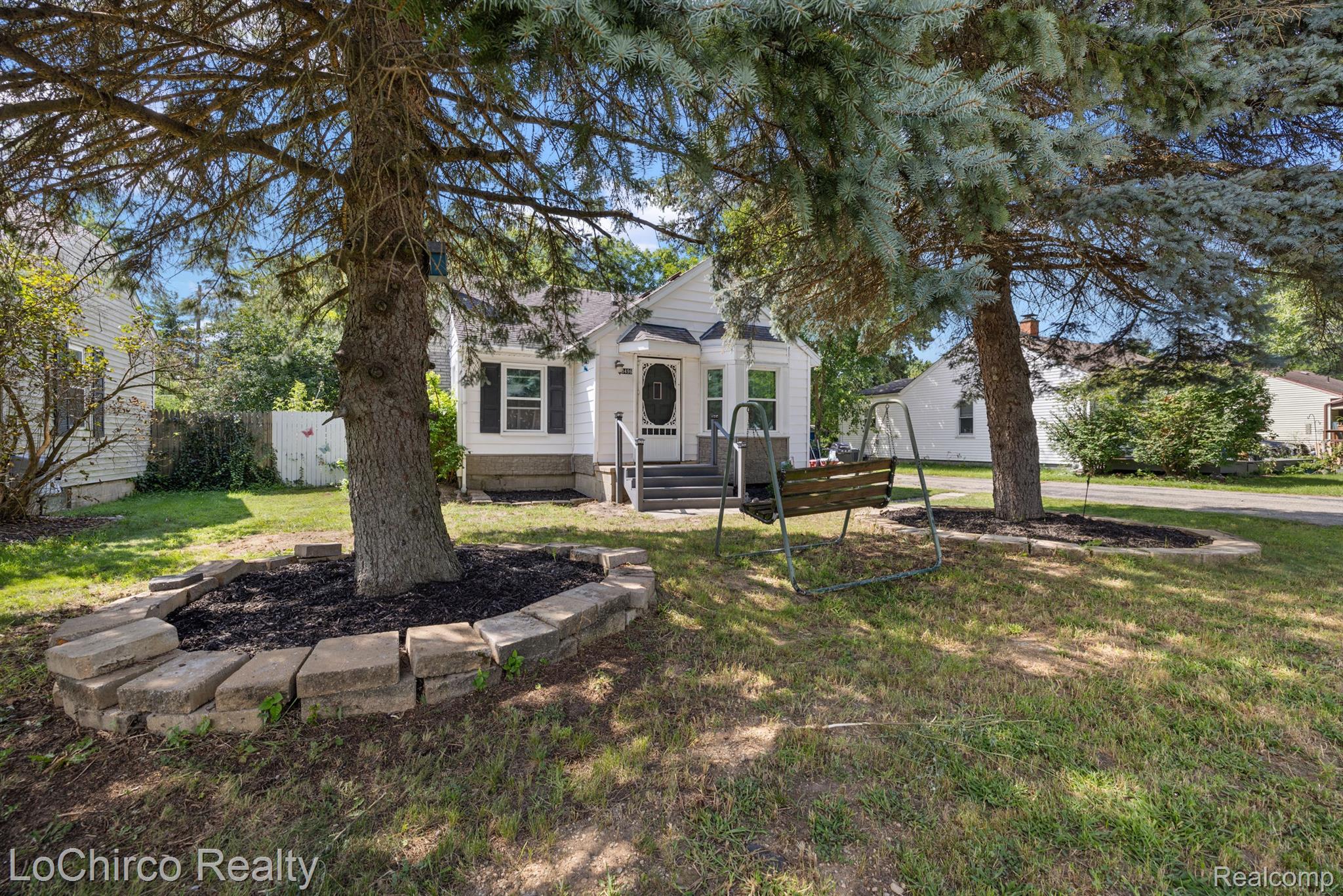 3496 Longview Avenue Rochester, MI 48307 - Photo 5 of 32 Gallery Image 5