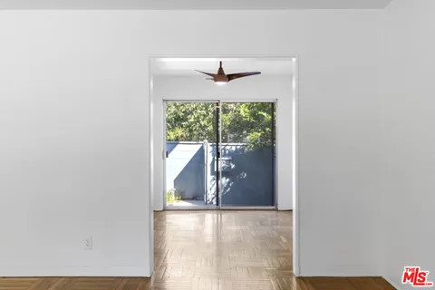 $450,000 | 5165 Village, Los Angeles, CA 90016