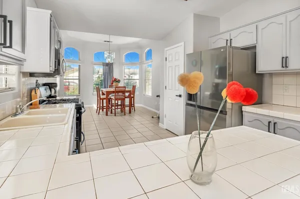 $415,000 | Undisclosed Address, Bakersfield, CA 93312