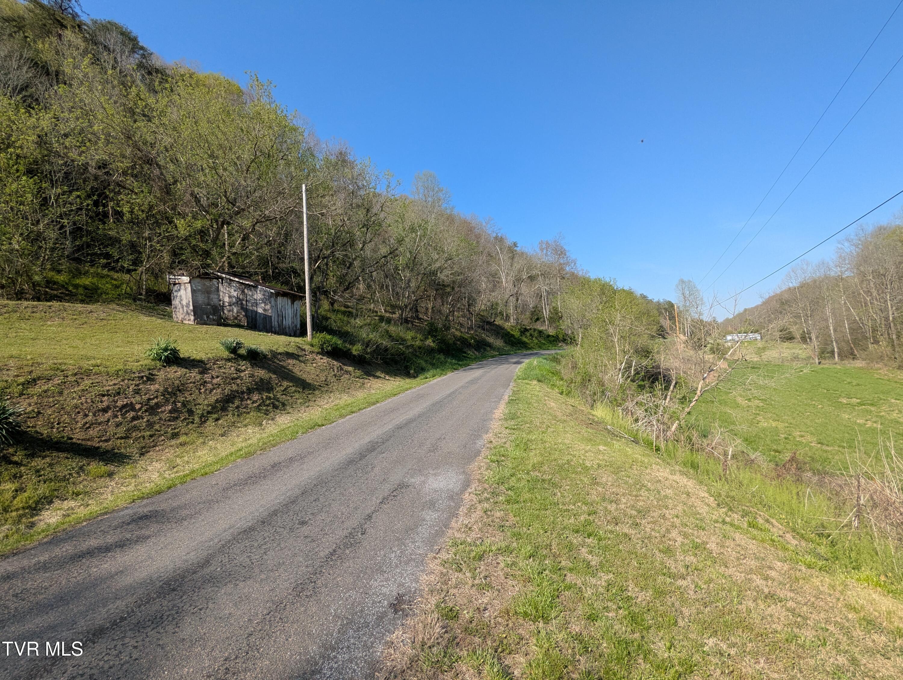 2310 Speers Valley Road Duffield, VA 24244 - Photo 17 of 18 2025-04-18 16.59.13