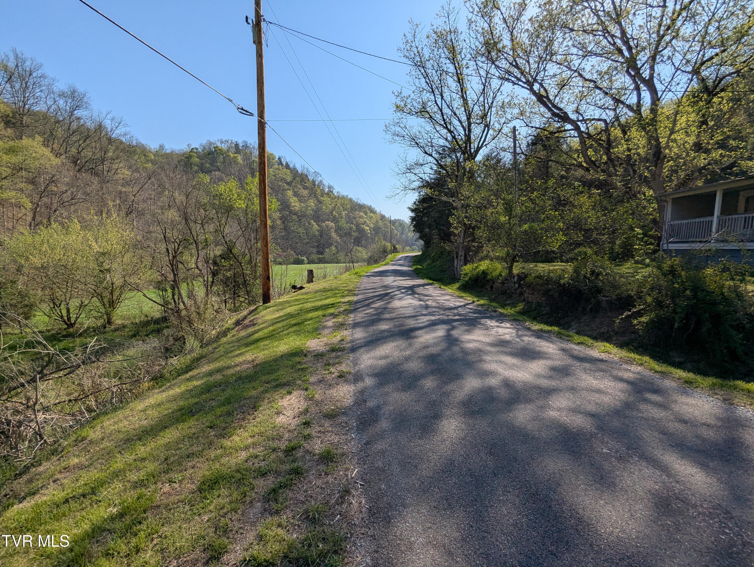 2310 Speers Valley Road Duffield, VA 24244 - Photo 18 of 18 2025-04-18 16.59.16