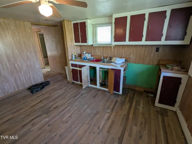 $89,500 | 2310 Speers Valley Road, Duffield, VA 24244