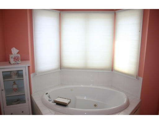 34 Maple Street, Unit 34 Canton, MA 02021 - Photo 3 of 7 Gallery Image 3