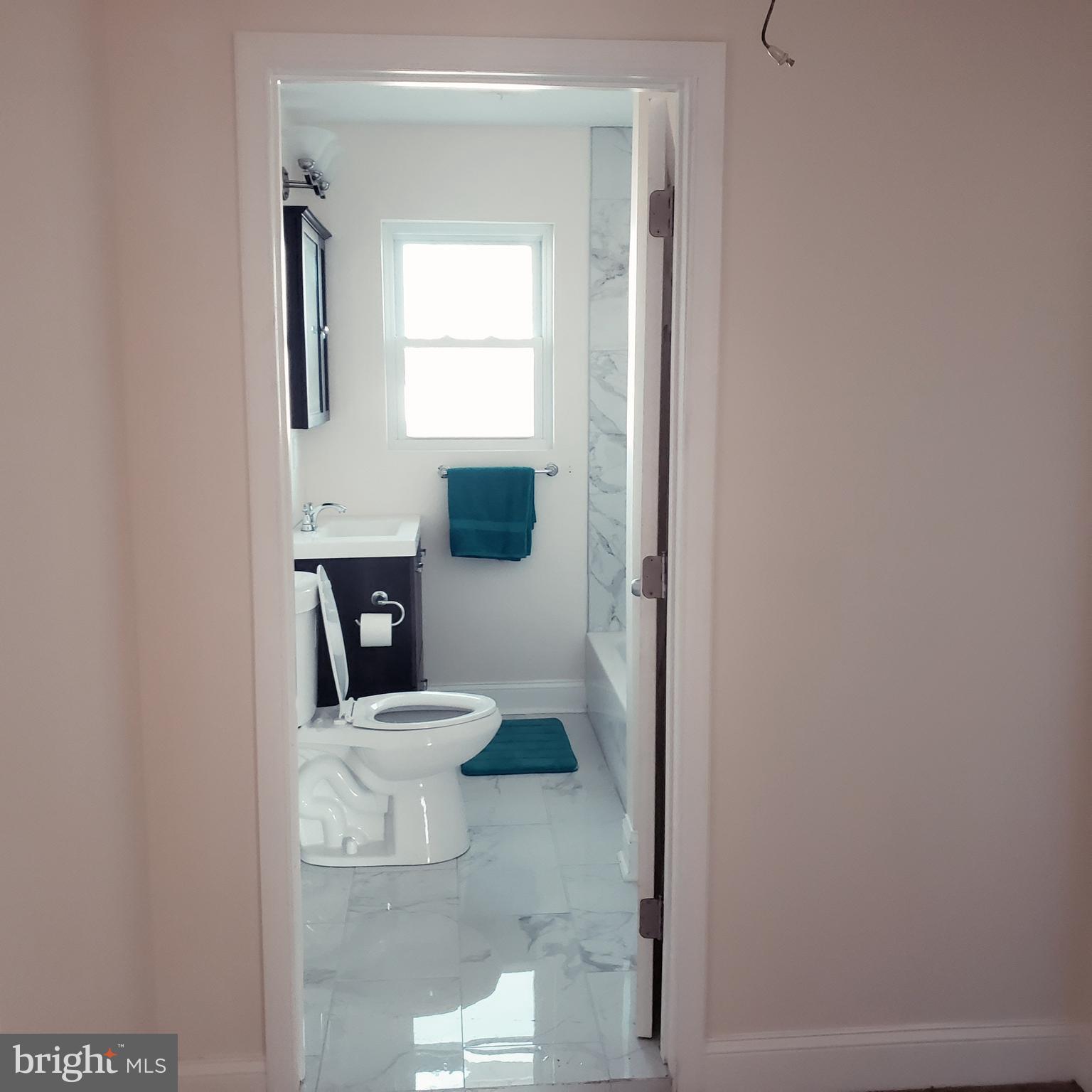 2902 West Woodwell Road Baltimore, MD 21222 - Photo 17 of 32