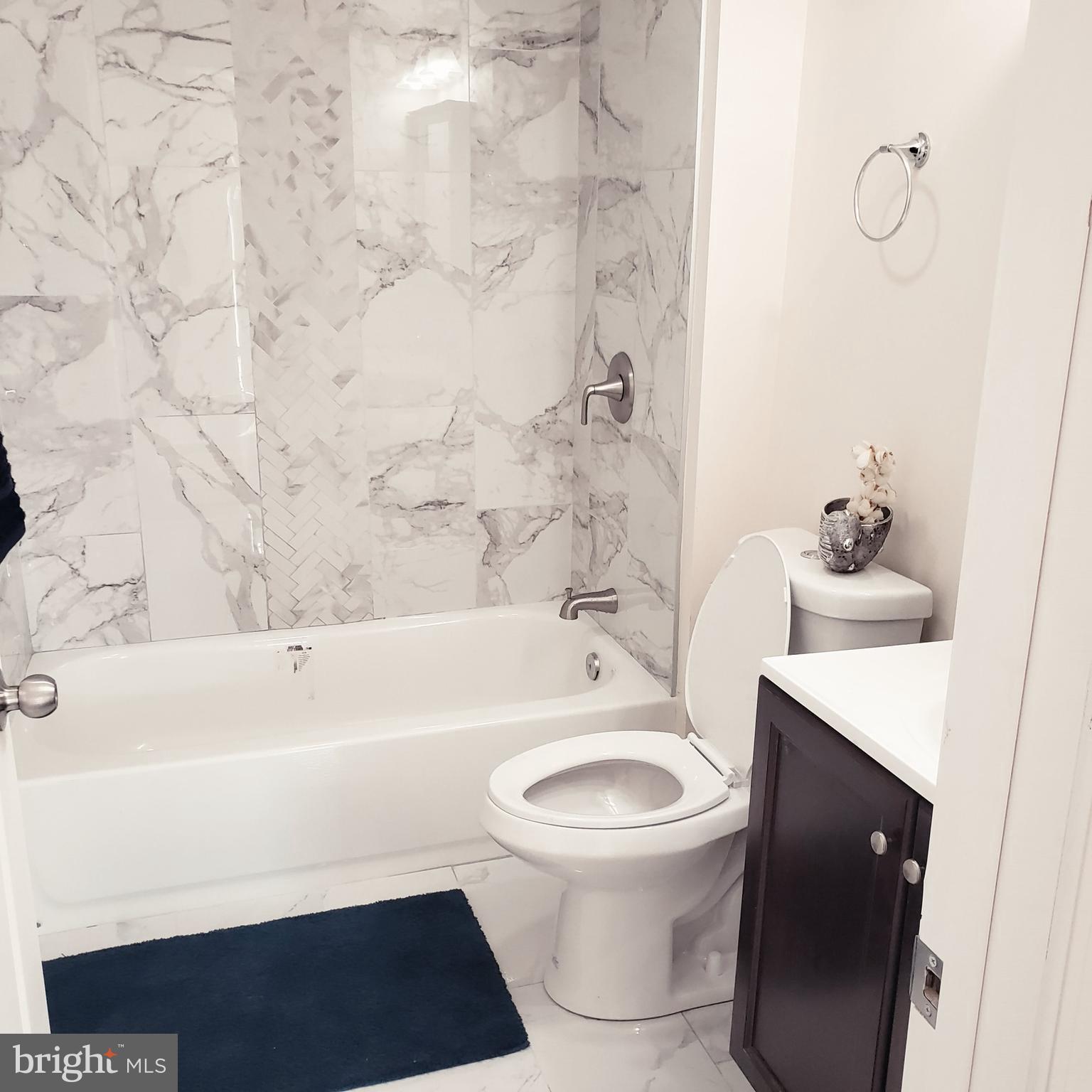 2902 West Woodwell Road Baltimore, MD 21222 - Photo 6 of 32