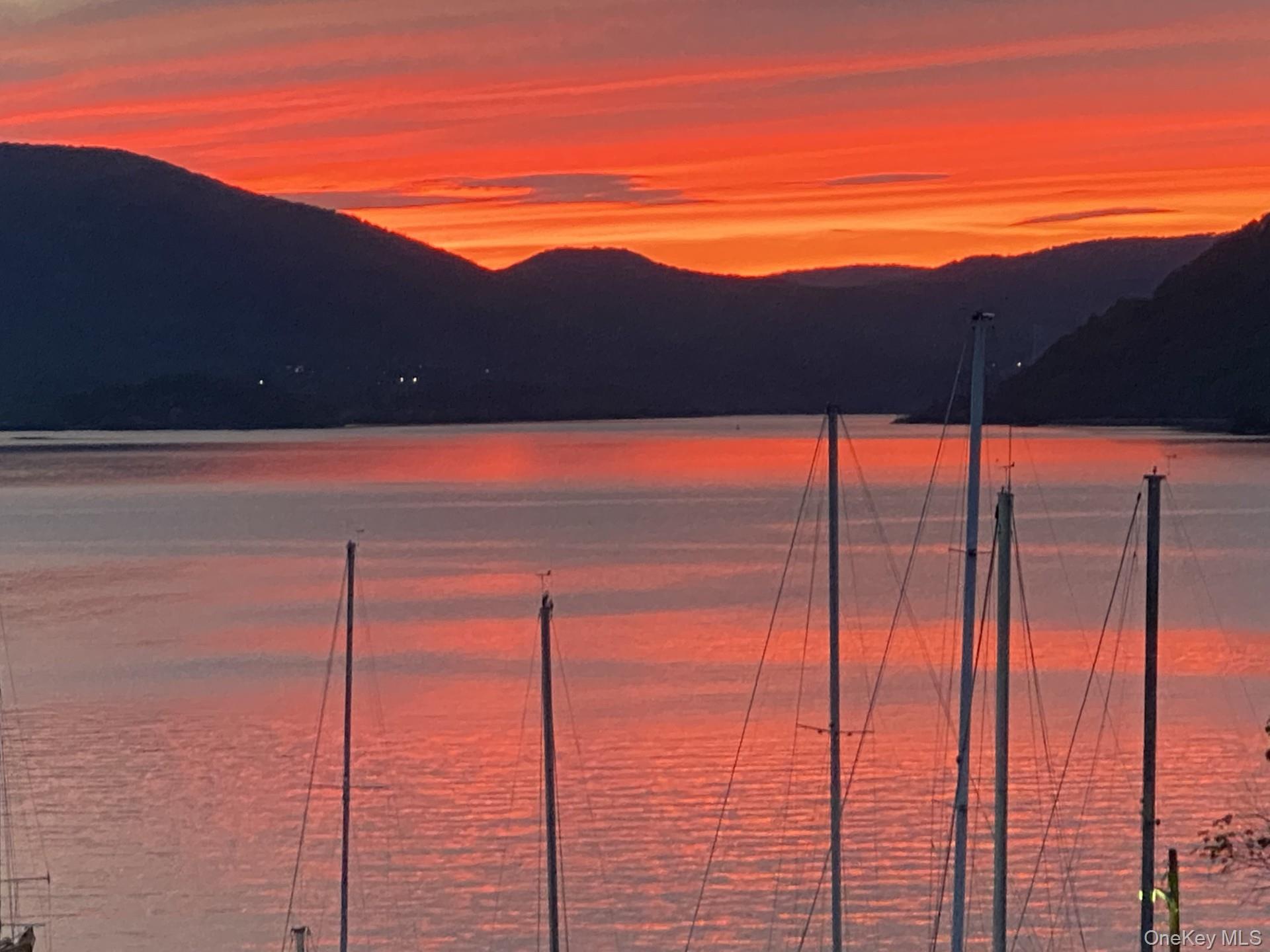 323 Waterside Close Peekskill, NY 10566 - Photo 36 of 42 Sunset view from your balcony