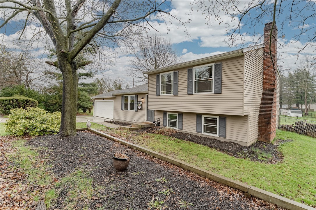 1445 Sunnyacres Road Akron, OH 44321 - Photo 1 of 36