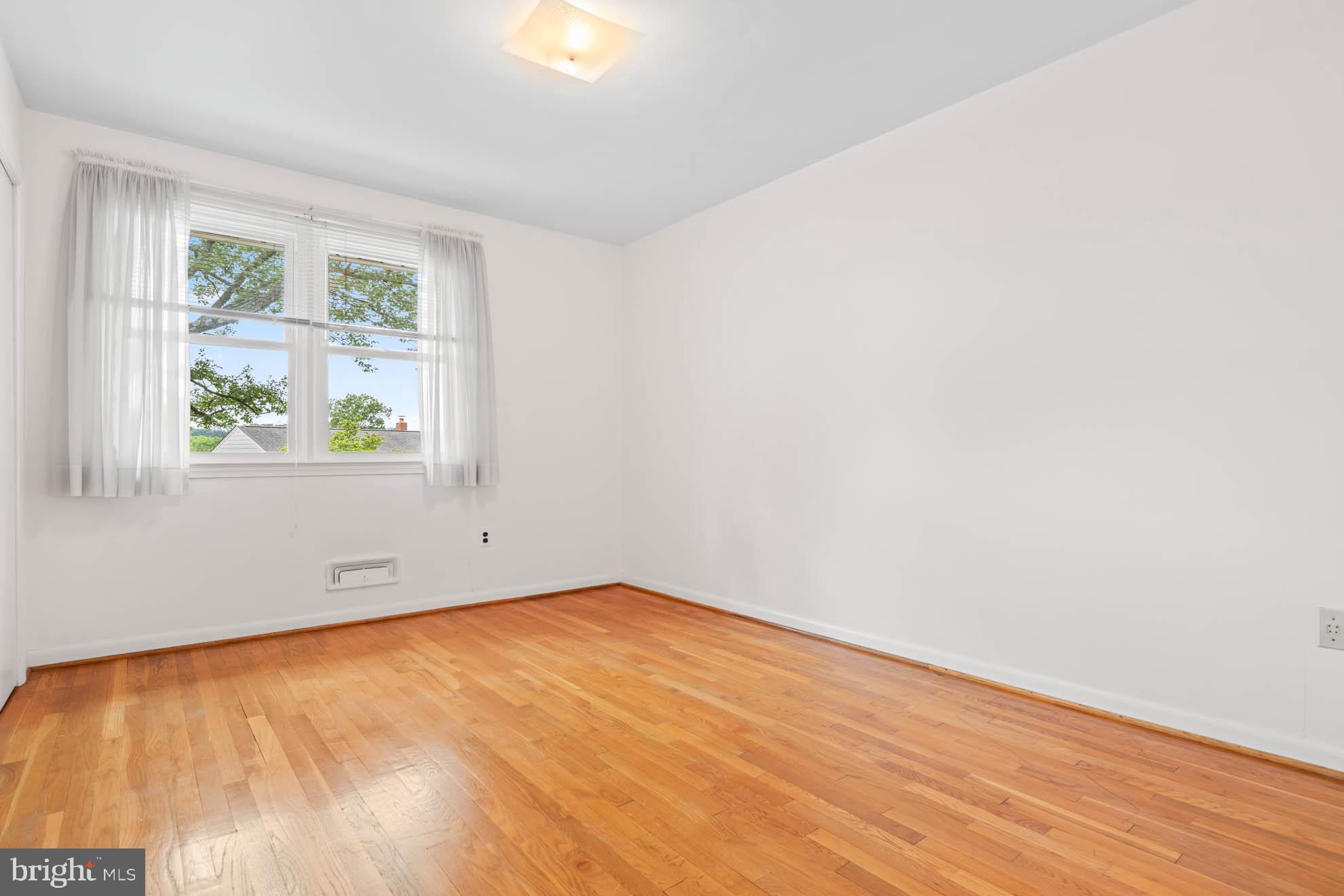 210 Rothwell Drive Lutherville-Timonium, MD 21093 - Photo 27 of 48 an empty room with window