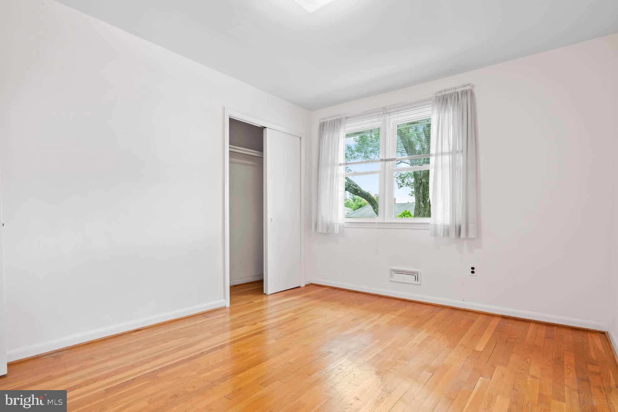 210 Rothwell Drive Lutherville-Timonium, MD 21093 - Photo 28 of 48 an empty room with a window