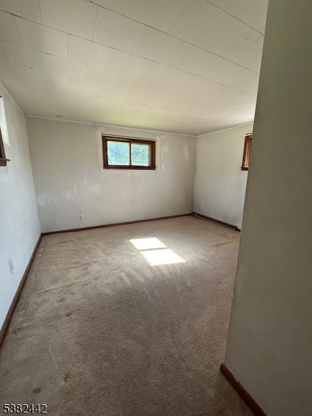 100 Myrtle Avenue Washington, NJ 07882 - Photo 20 of 37 an empty room with windows