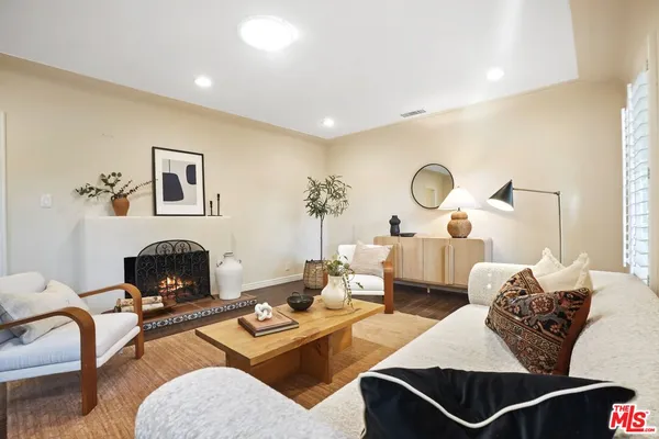 $1,699,000 | 11593 Kling Street, Valley Village, CA 91602