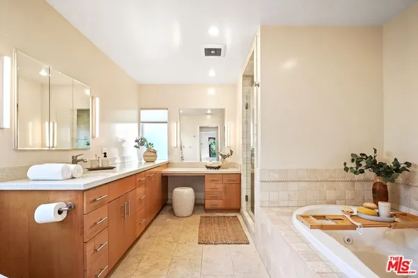 $1,699,000 | 11593 Kling Street, Valley Village, CA 91602
