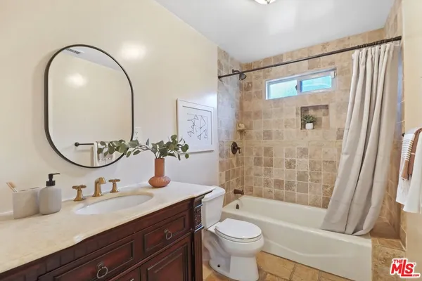 $1,699,000 | 11593 Kling Street, Valley Village, CA 91602
