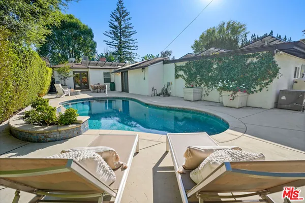 $1,699,000 | 11593 Kling Street, Valley Village, CA 91602