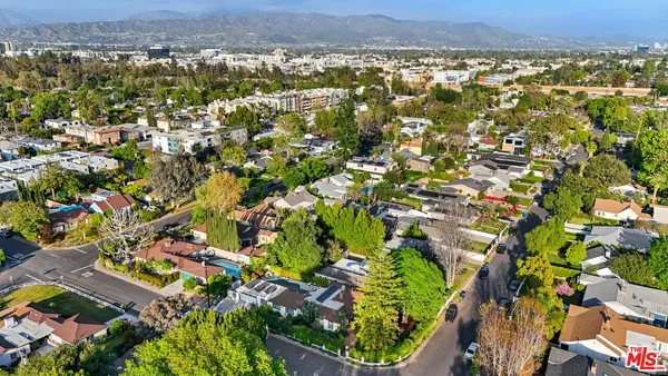 $1,699,000 | 11593 Kling Street, Valley Village, CA 91602