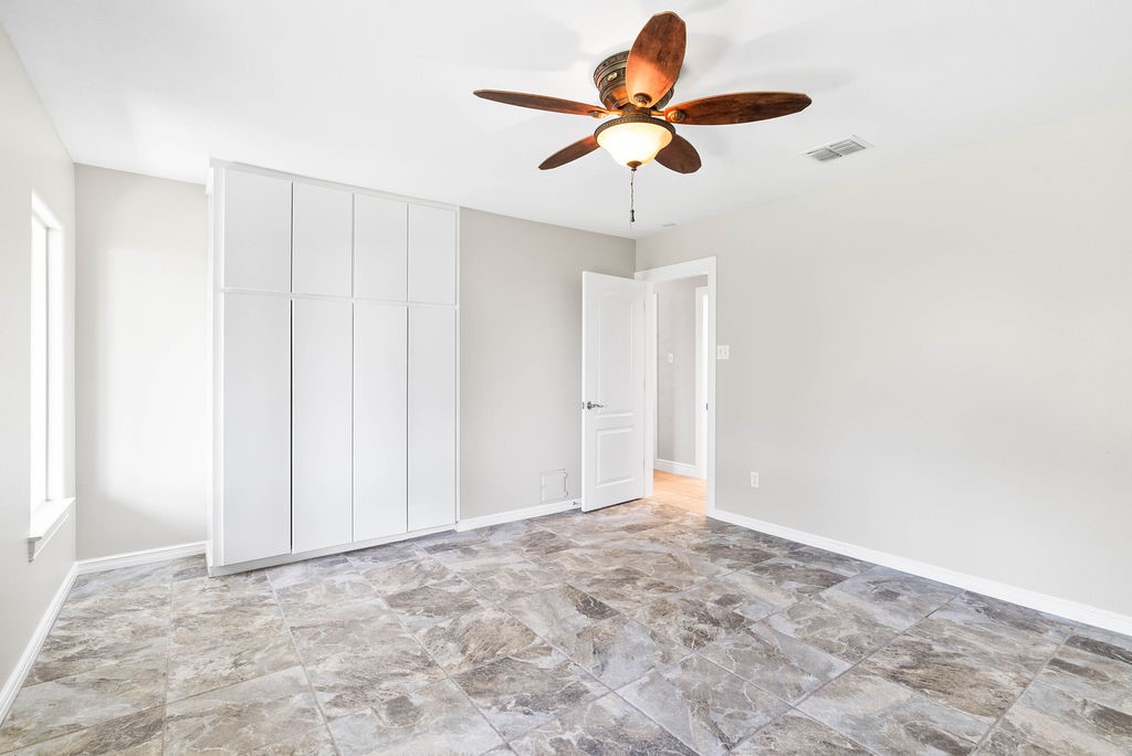 1931 North Fulton Beach Road Rockport, TX 78382 - Photo 13 of 40 a view of room