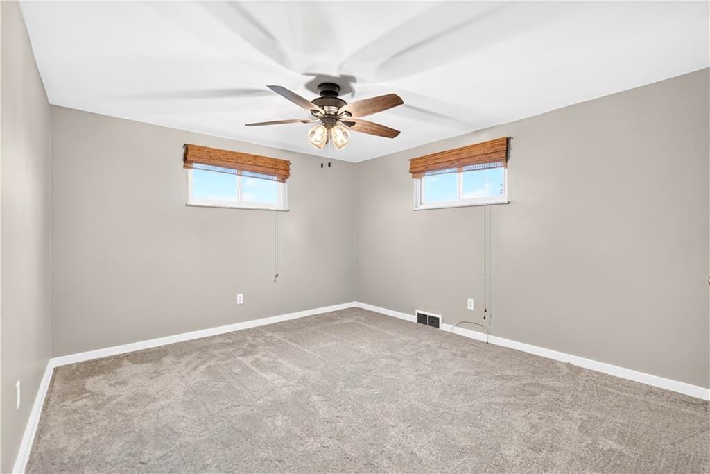12 Corbett Avenue Irwin, PA 15642 - Photo 16 of 28