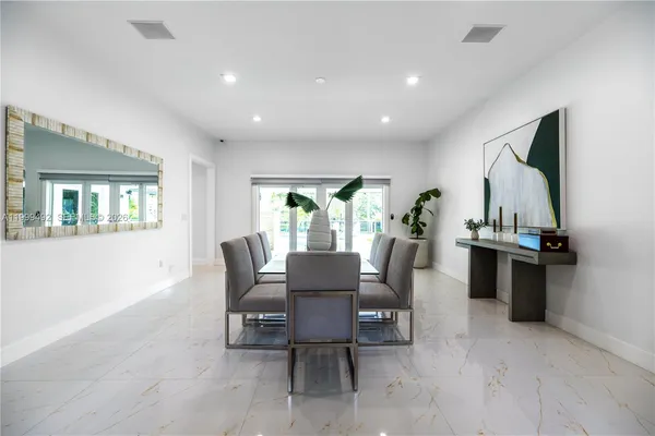 $33,995 | 7125 Los Pinos Boulevard, Coral Gables, FL 33143