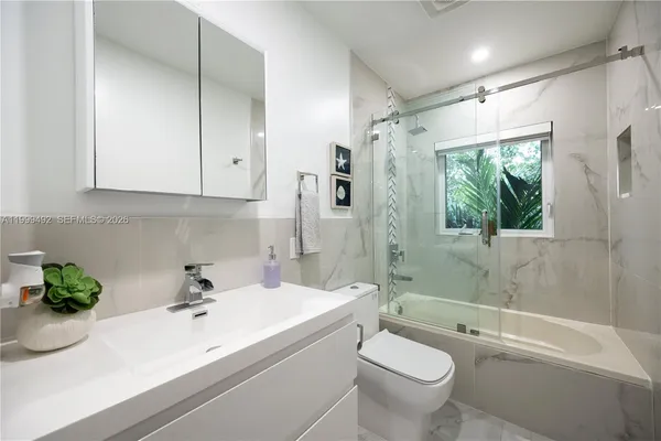 $33,995 | 7125 Los Pinos Boulevard, Coral Gables, FL 33143