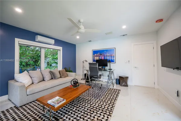 $33,995 | 7125 Los Pinos Boulevard, Coral Gables, FL 33143