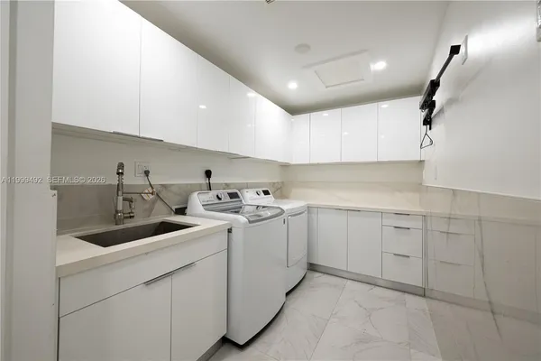 $33,995 | 7125 Los Pinos Boulevard, Coral Gables, FL 33143