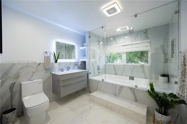 $33,995 | 7125 Los Pinos Boulevard, Coral Gables, FL 33143