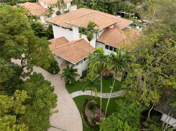 $33,995 | 7125 Los Pinos Boulevard, Coral Gables, FL 33143