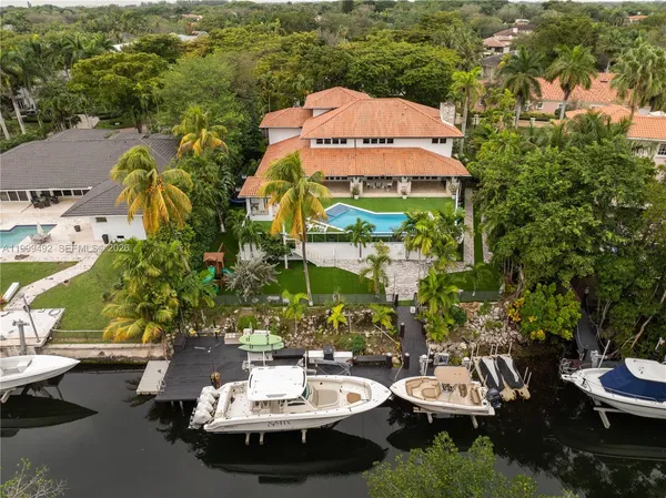 $33,995 | 7125 Los Pinos Boulevard, Coral Gables, FL 33143