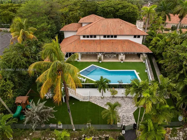 $33,995 | 7125 Los Pinos Boulevard, Coral Gables, FL 33143