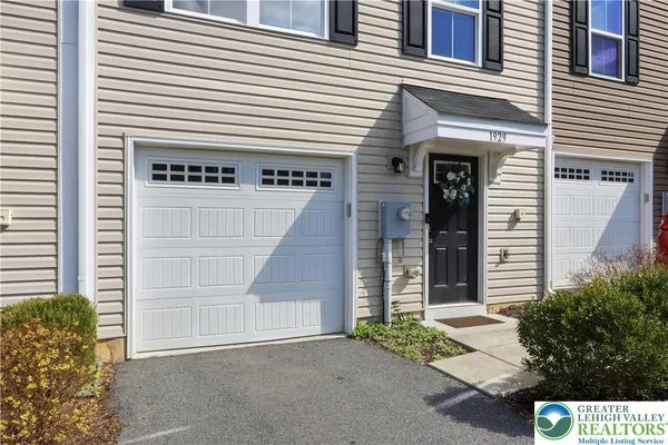 $335,000 | 1929 Alex Road, Easton, PA 18040