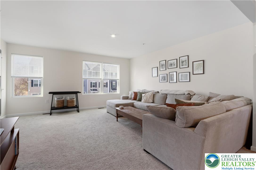 1929 Alex Road Easton, PA 18040 - Photo 5 of 35