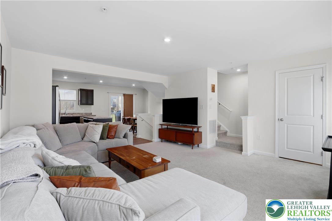 1929 Alex Road Easton, PA 18040 - Photo 7 of 35