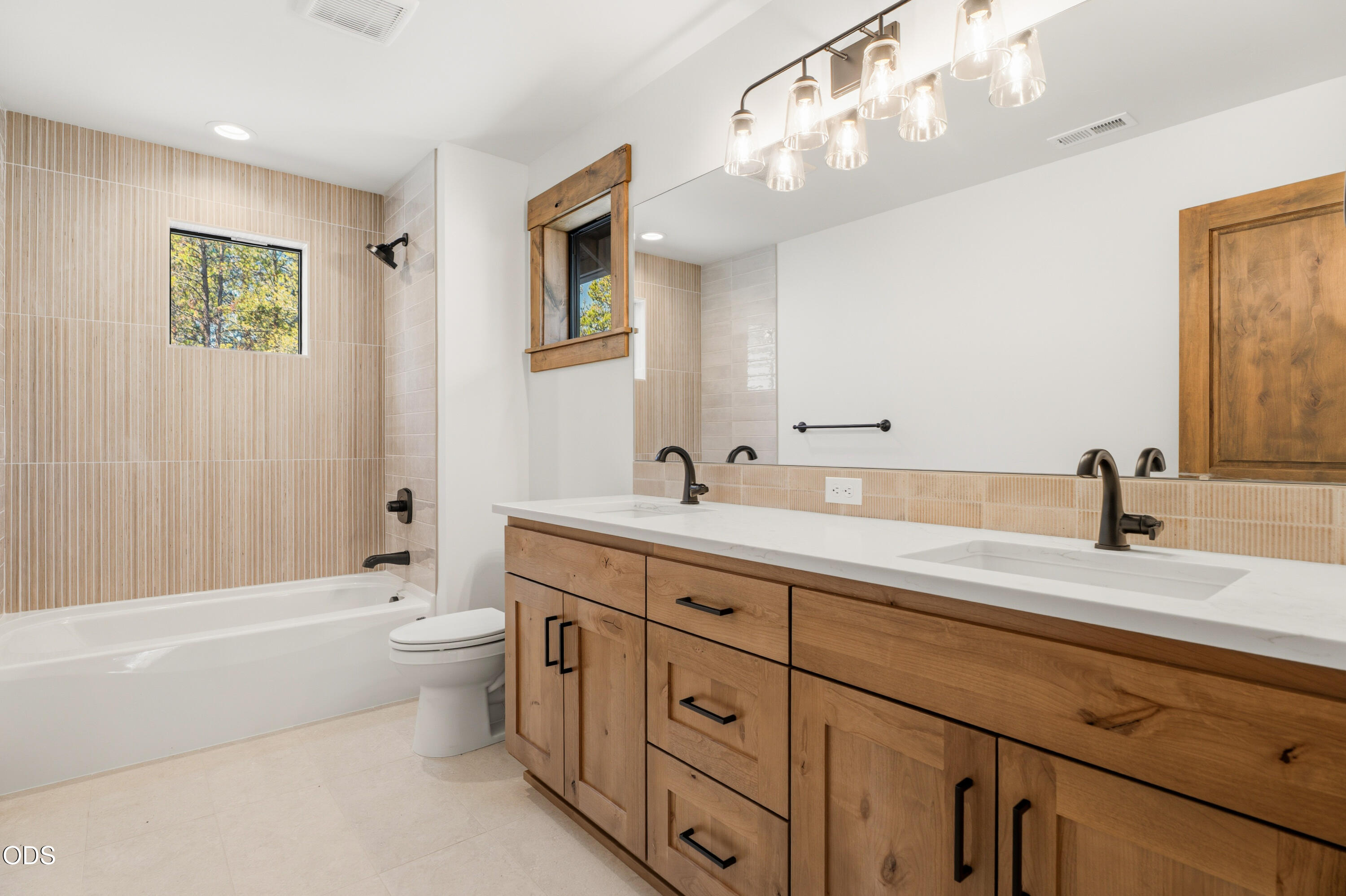 17779 Preservation Loop, Unit 465 Bend, OR 97707 - Photo 18 of 28