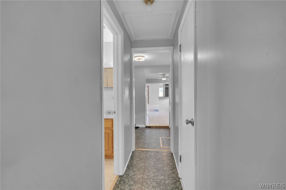 208 Bennington Road Amherst, NY 14226 - Photo 28 of 41