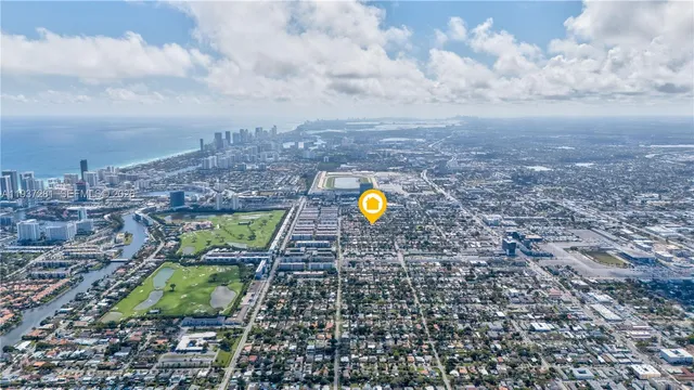 a view of entryway with a front door