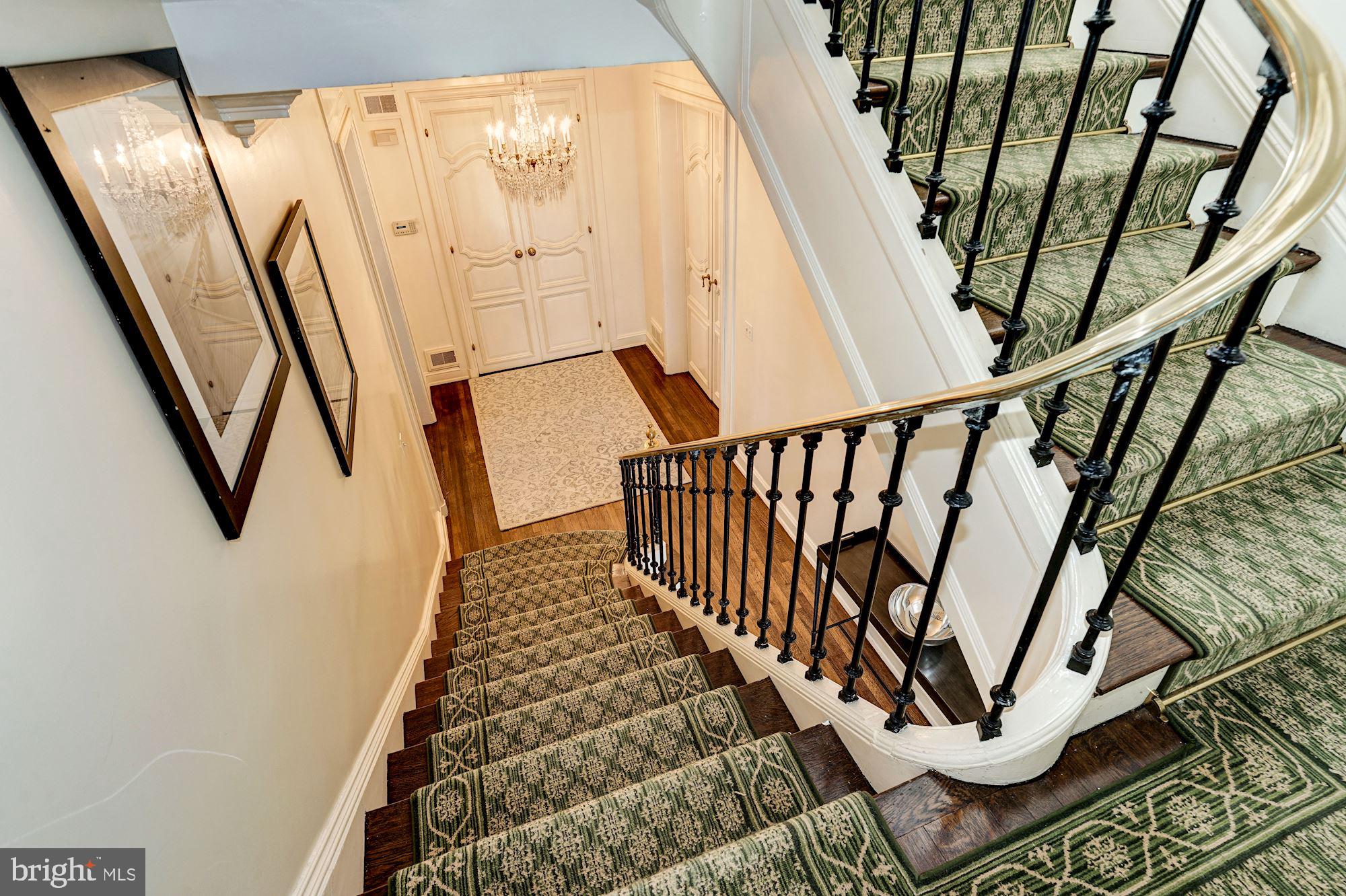 84 Kalorama Circle Northwest Washington, DC 20008 - Photo 19 of 45 a view of an entryway with wooden floor